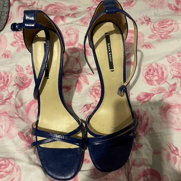 ZARA HEELS SIZE 8 - Picture 1 of 3